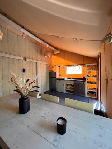 Luxe Safaritent Medley 5 Persoons Op Camping Rijsterbos المظهر الخارجي الصورة